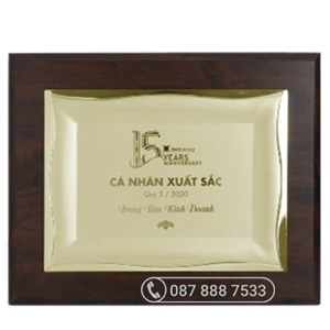 Bảng vinh danh đồng mạ vàng khung gỗ-KC-BVD2048