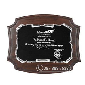Bảng vinh danh đồng mạ đen khung gỗ-KC-BVD2049