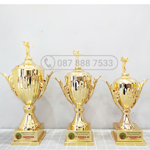 Cup kim loại vàng có cánh, đỉnh golf - KC-4161